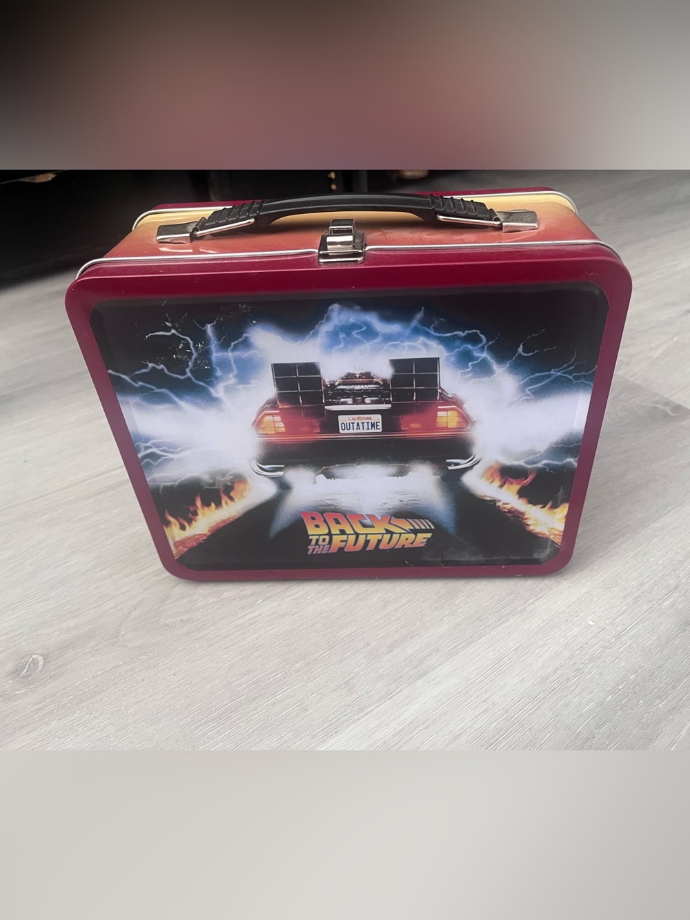 LIKE NEW Back to the Future collectible tin lunch box